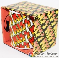 Kiss - Tiles (Official Merchandise) (Кухоль) ― купити футболку в Україні, замовити футболку поштою, ціни, опис, фото футболок, купити кухлі, бейсболки, весна, кружки, рюкзаки, гаманці, літо, бандани, шкіряні вироби, осінь, джинси, кросівки, куртки, шорти, шапки, батніки, шкарпетки, зима, білизна, майки, сорочки, сумки, молодіжні аксесуари, вуличний стиль кежуал стайл | Інтернет-магазин футболок та іншого молодіжного одягу - GRAFFITI STREET - GraffitiStreet.Com.Ua