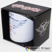 Aerosmith - Property Of (Official Merchandise) (Кухоль) ― купити футболку в Україні, замовити футболку поштою, ціни, опис, фото футболок, купити кухлі, бейсболки, весна, кружки, рюкзаки, гаманці, літо, бандани, шкіряні вироби, осінь, джинси, кросівки, куртки, шорти, шапки, батніки, шкарпетки, зима, білизна, майки, сорочки, сумки, молодіжні аксесуари, вуличний стиль кежуал стайл | Інтернет-магазин футболок та іншого молодіжного одягу - GRAFFITI STREET - GraffitiStreet.Com.Ua