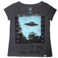 I Want To Believe (Сіра Жіноча Футболка) ― купити футболку в Україні, замовити футболку поштою, ціни, опис, фото футболок, купити кухлі, бейсболки, весна, кружки, рюкзаки, гаманці, літо, бандани, шкіряні вироби, осінь, джинси, кросівки, куртки, шорти, шапки, батніки, шкарпетки, зима, білизна, майки, сорочки, сумки, молодіжні аксесуари, вуличний стиль кежуал стайл | Інтернет-магазин футболок та іншого молодіжного одягу - GRAFFITI STREET - GraffitiStreet.Com.Ua